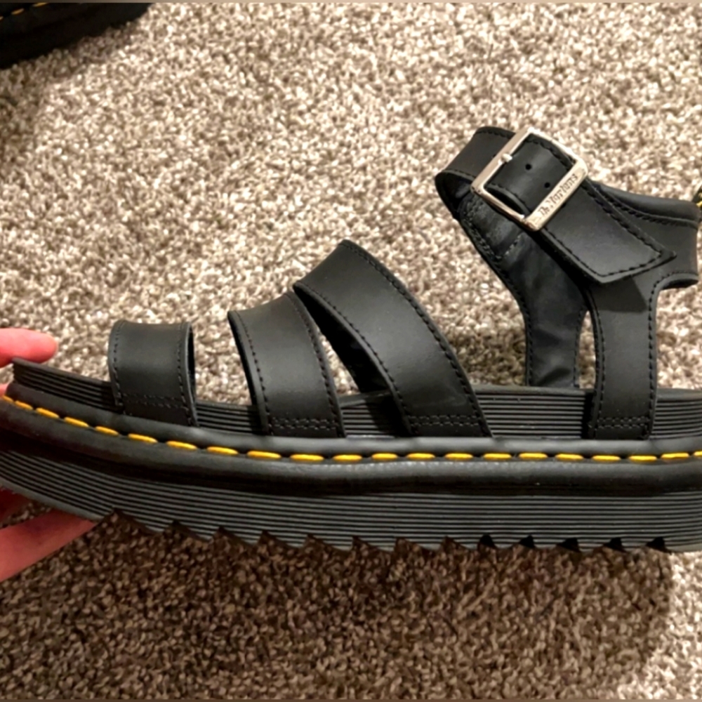 Doc Martin's sandals 8